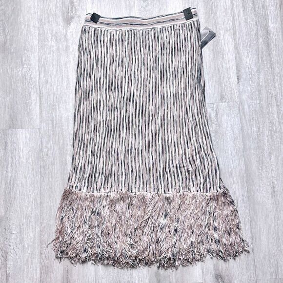 Fringe Knit Pencil Skirt S - Picture 2 of 4